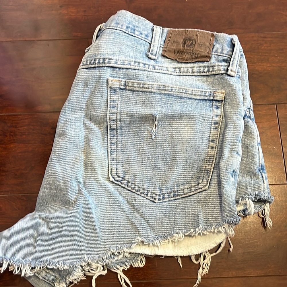 Wrangler shorts 38 x 30 distressed